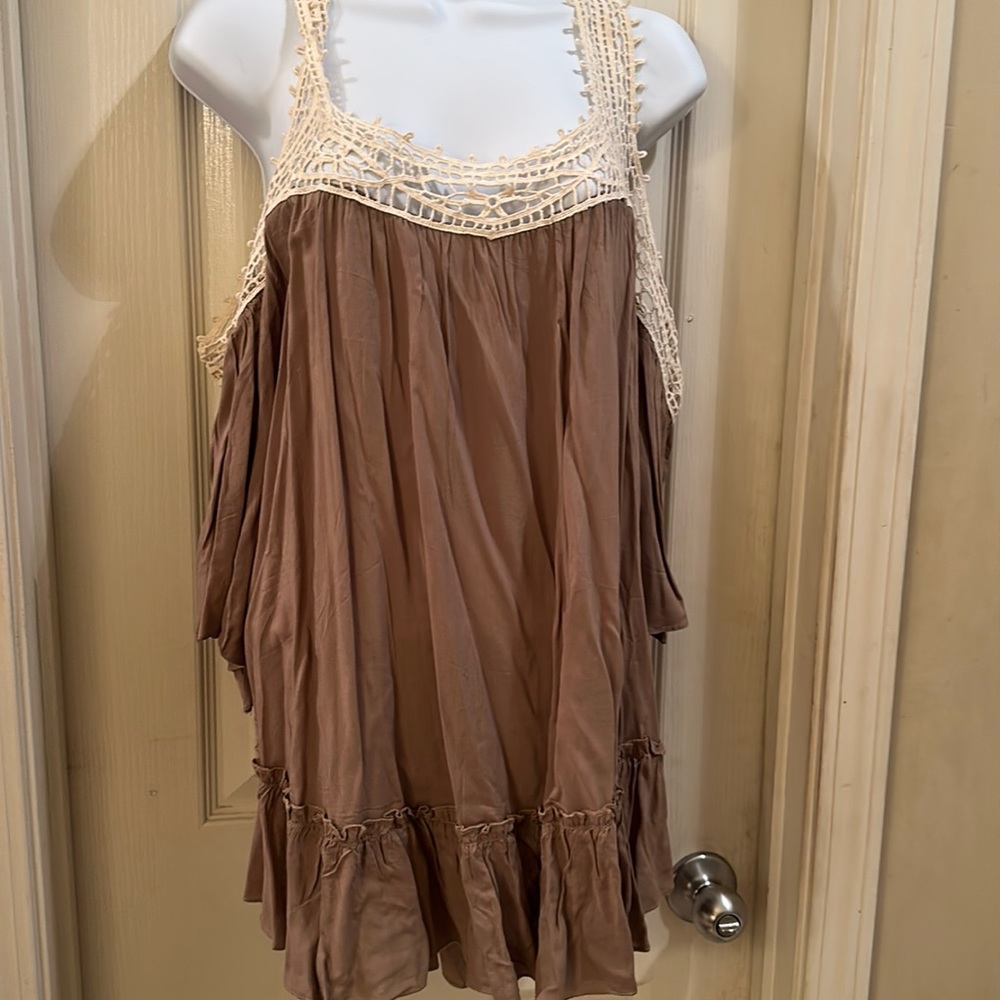 Crochet cold shoulder top